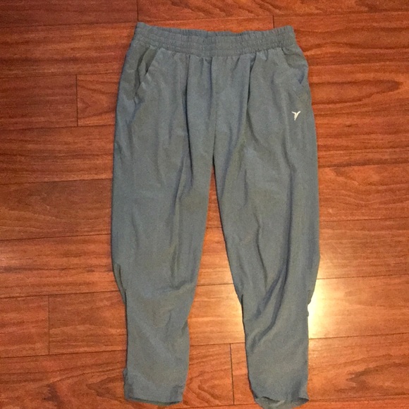 Old Navy Pants - ❗️SOLD Old Navy Jogging Capri